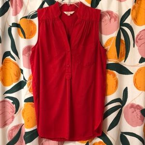 Women’s sleeveless blouse